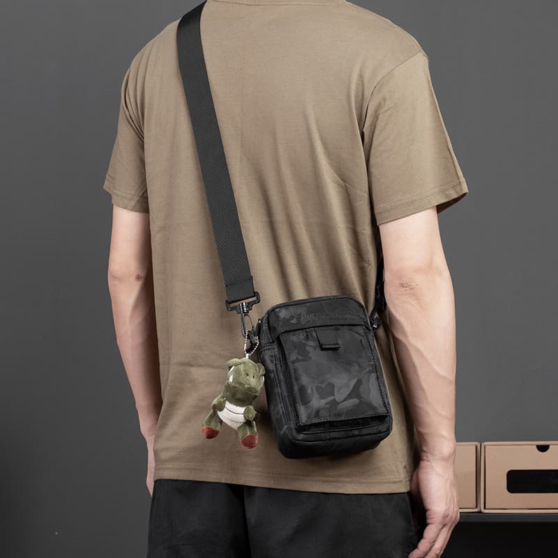 2025 saco do telefone móvel masculino mensageiro Mini mochila verão Vertical Casual de um ombro grande capacidade pequen