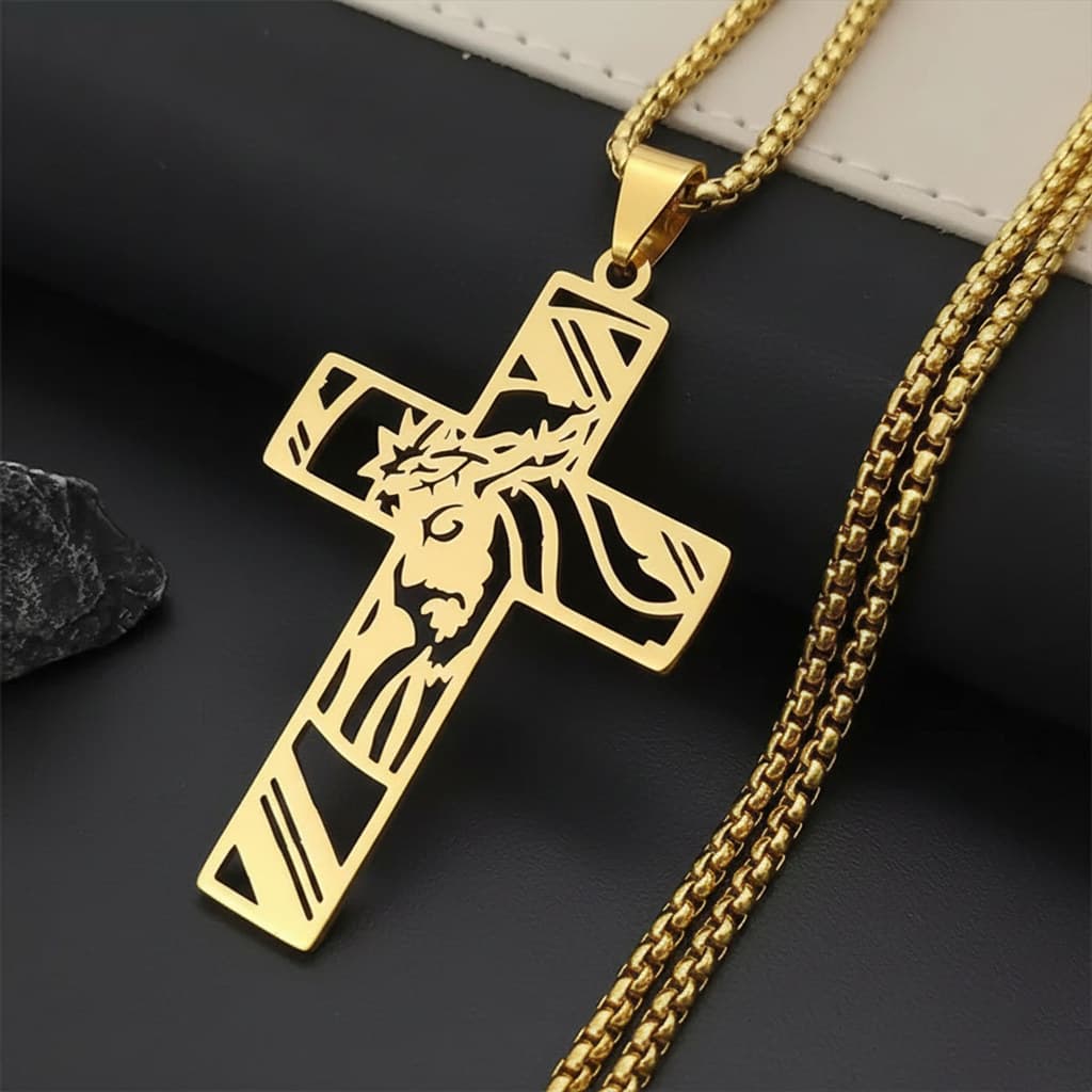Colar Cruz de Cristo Detalhada em Aço Inoxidável 316L – Símbolo de Fé e Proteção