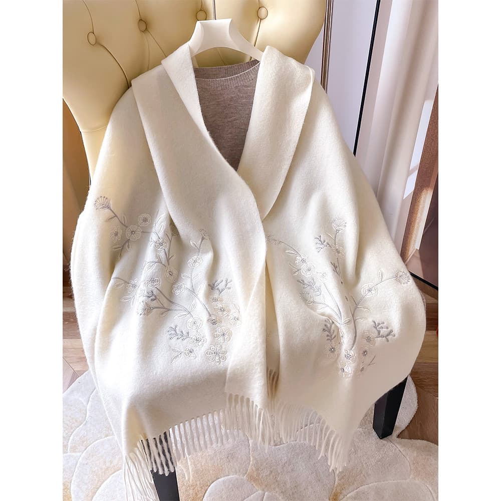 Lã pura Cheongsam grande xale exterior High-End feminino 2026 novo estilo cachecol mãe outono inverno manto branco
