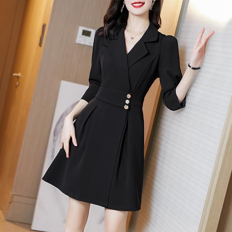 Vestido de terno preto 2025 outono novo estilo pequeno vestido preto Hepburn estilo redução de idade cintura estreita ma