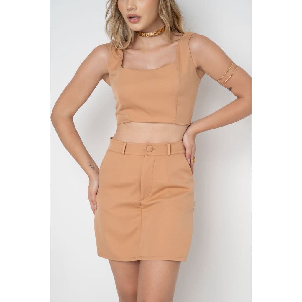 Top Cropped Alfaiataria com Decote Quadrado e Lastex Posterior