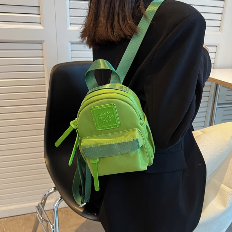 Nicho japonês Mini pequena mochila cor sólida cor brilhante Macaron cor verde pequena mochila viagem compras novo estilo