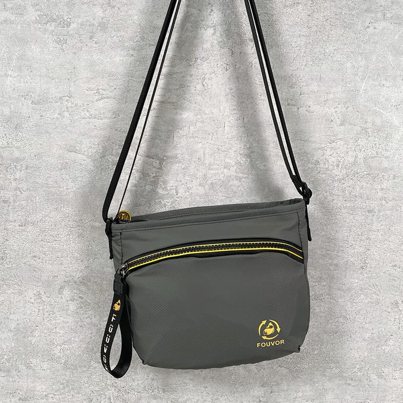 Novo Mini pequeno quadrado saco de verão das mulheres dos homens Casual leve mensageiro bolsa ombro náilon à prova dwate