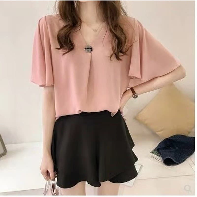 Tamanho grande gordura MMV colarinho camisa feminina 2022 verão novo estilo elegante luz estilo maduro trompete manga ma