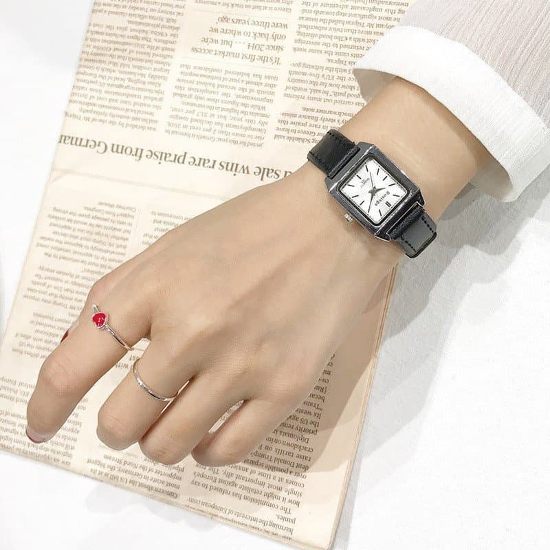 Relógio quadrado feminino moderno e estiloso, estilo coreano, simples e elegante para estudantes do ensino médio, estilo