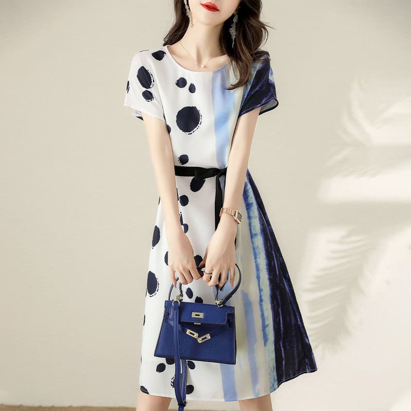 Estilo suave Retro francês High-End saia impressa 2024 verão novo estilo Design nicho vestido de cintura estreita