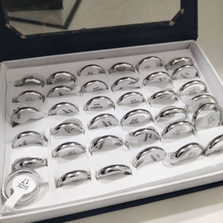Kit 36 Unidades Aliança Anel Casamento Dourado/Prateado Aço Inox Preta 6-mm 6mm