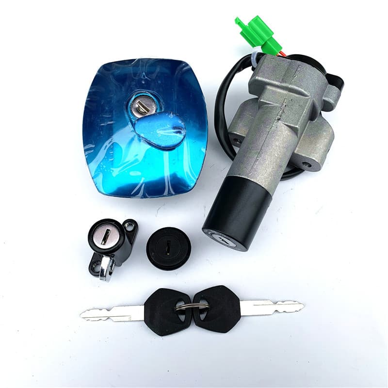 Adequado para equitação leve Suzuki King GS125 bloqueio completo da tampa do carro 07 novo estilo país três estilos QS12