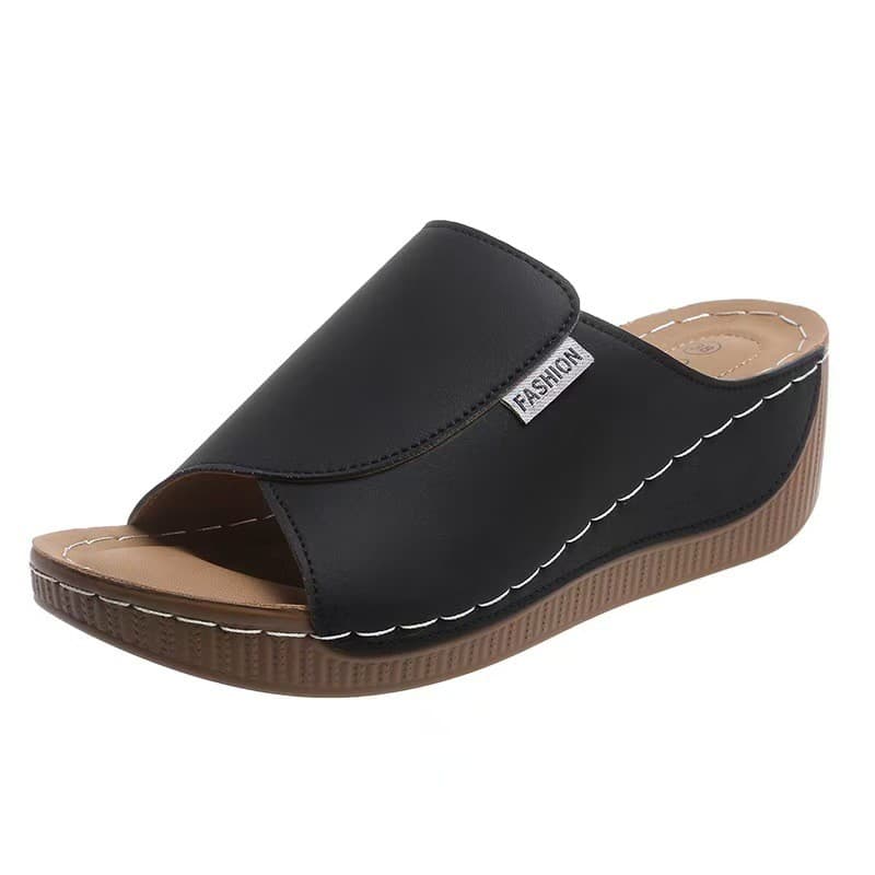 Chinelos casuais de sola grossa de tamanho grande sapatos femininos 2026 novo estilo alça larga simples moda boca de pei