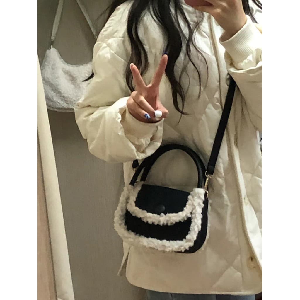 Saco de pelúcia feminino outono inverno 2026 novo estilo na moda Retro coreano portátil pequeno quadrado saco All-Match