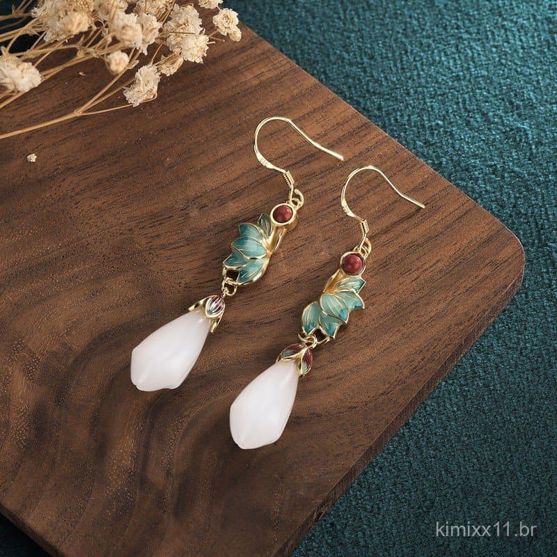 Brincos de flor de magnólia cloisonné banhados a cobre, estilo vintage de palácio, brincos de jade Hetian para mulheres,