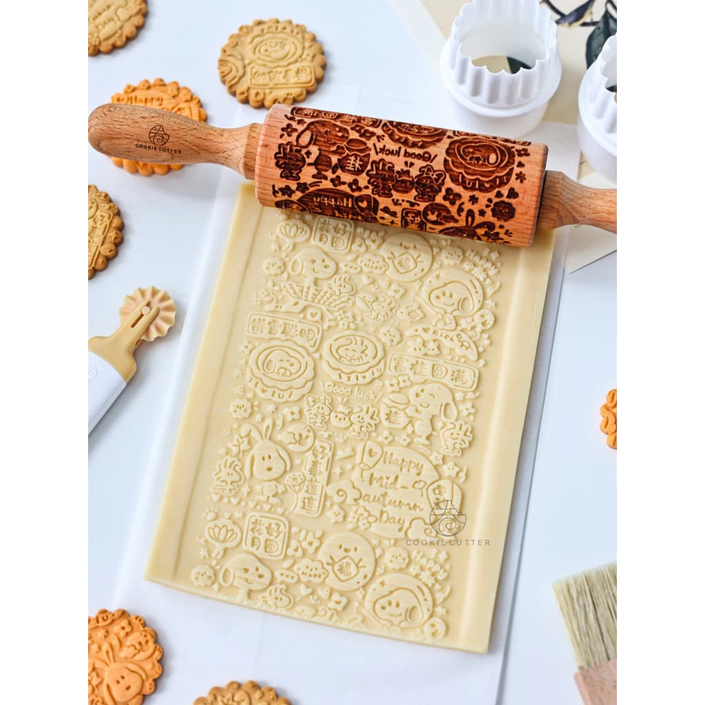 Crianças amor dos desenhos animados filhote de cachorro Mid-Autumn Festival bênção biscoito rolo lua cheia cão reparação