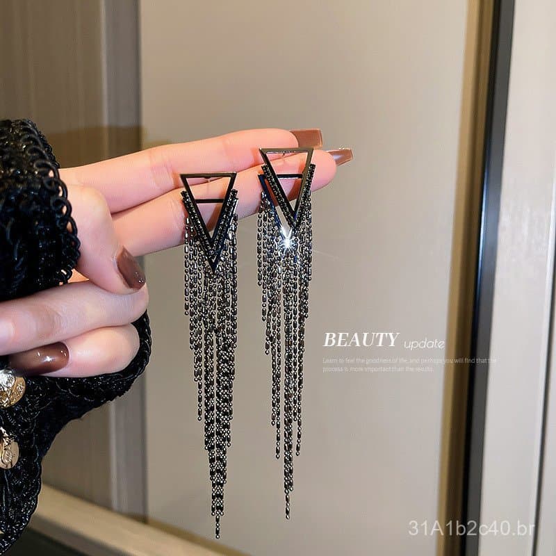Brincos de borla triangulares cravejados de diamantes com detalhes em prata, brincos de pino e pendentes de estilo europ