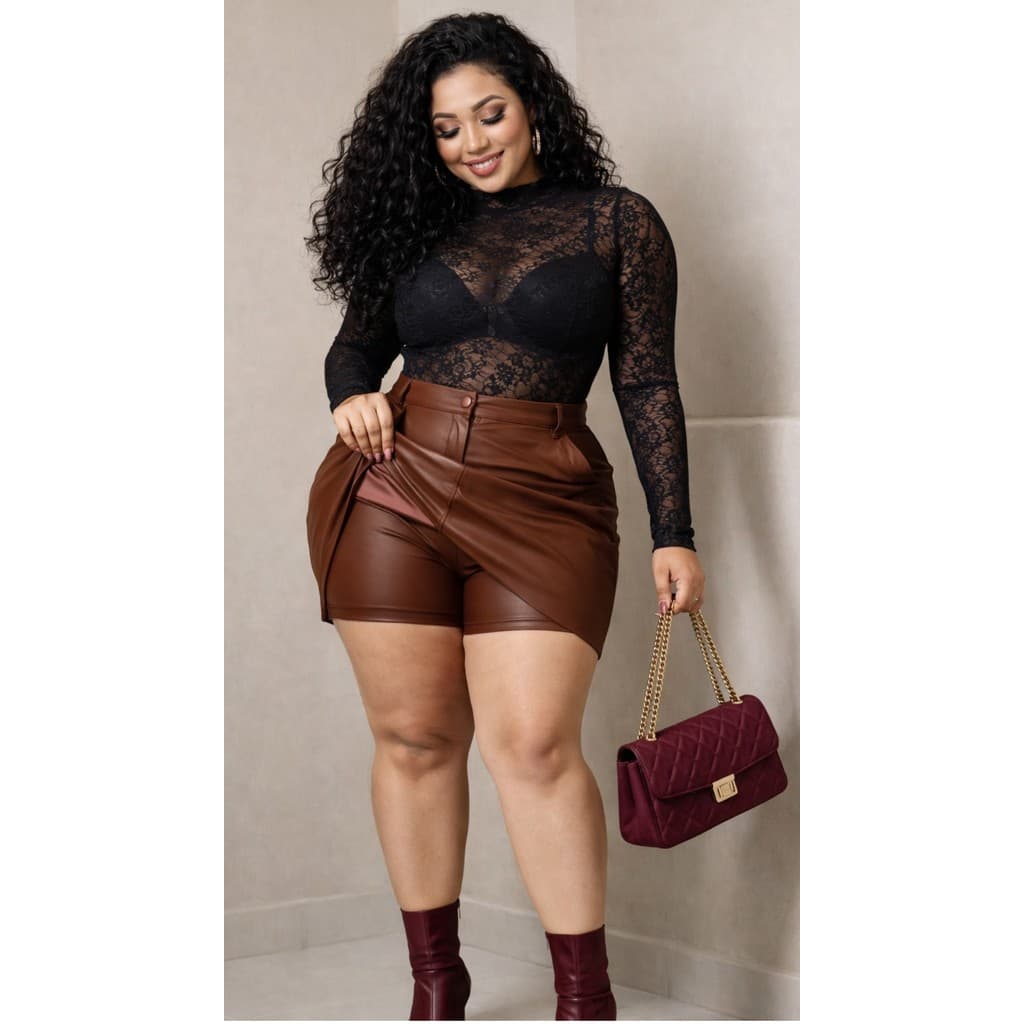 Kit Blogueira Plus Size Body Renda + Short Saia Couro Promoção