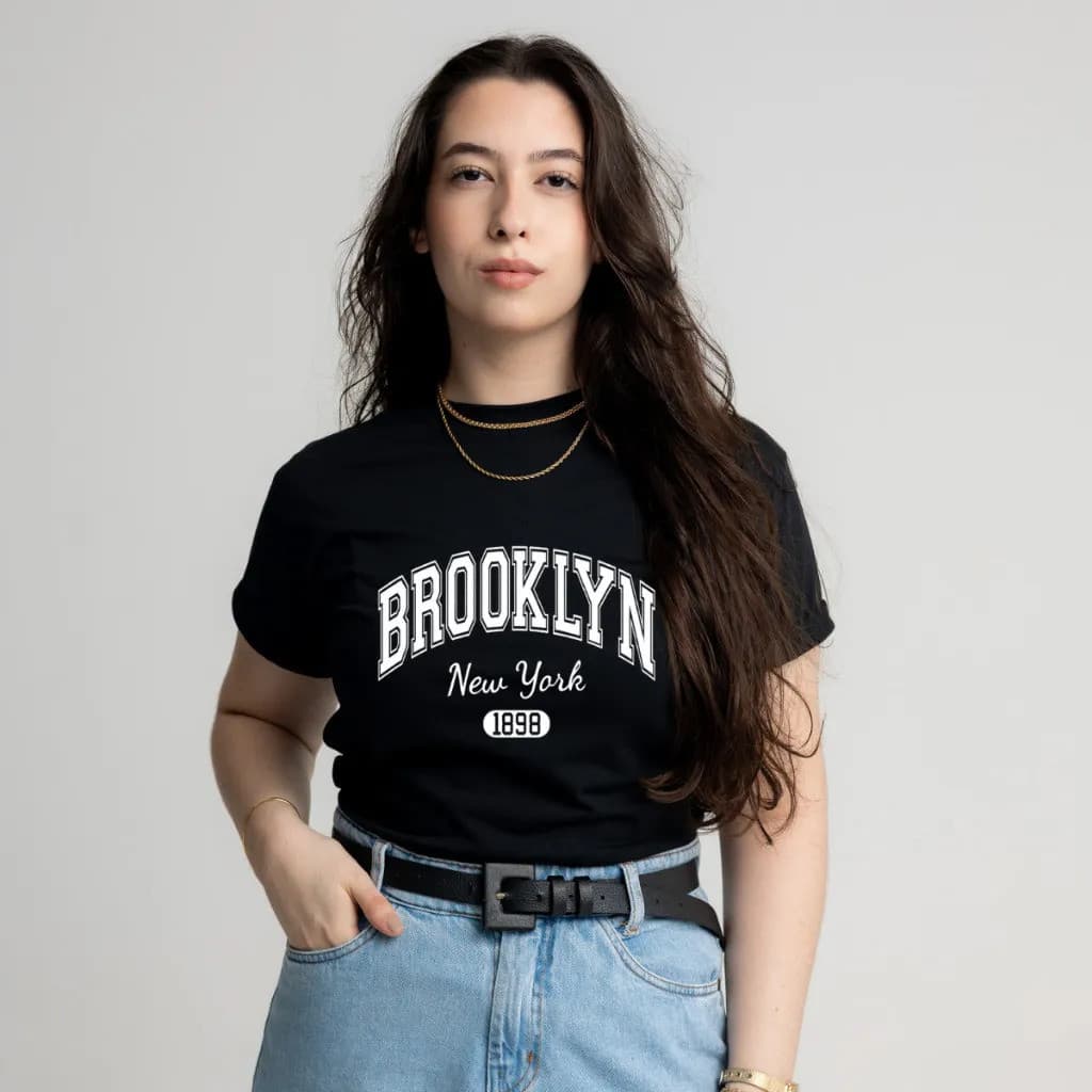 Camiseta Feminina Estampada Em Algodão Gola Redonda Premium