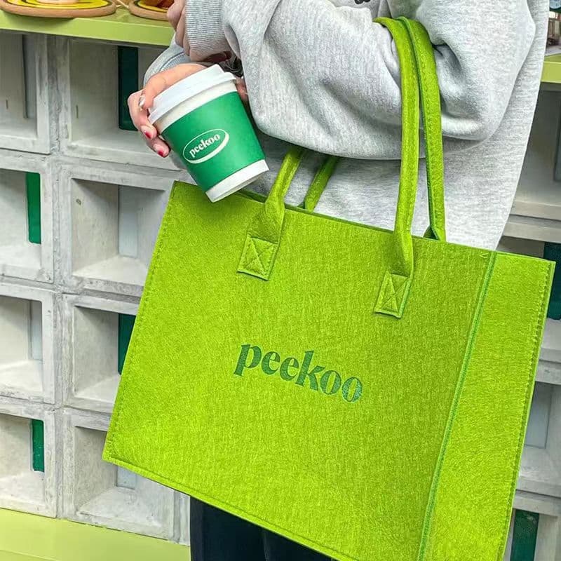 Xiaohongshu Casual bolsa de feltro letras simples All-Match moda bolsa feminina bolsa de ombro aberta sacola