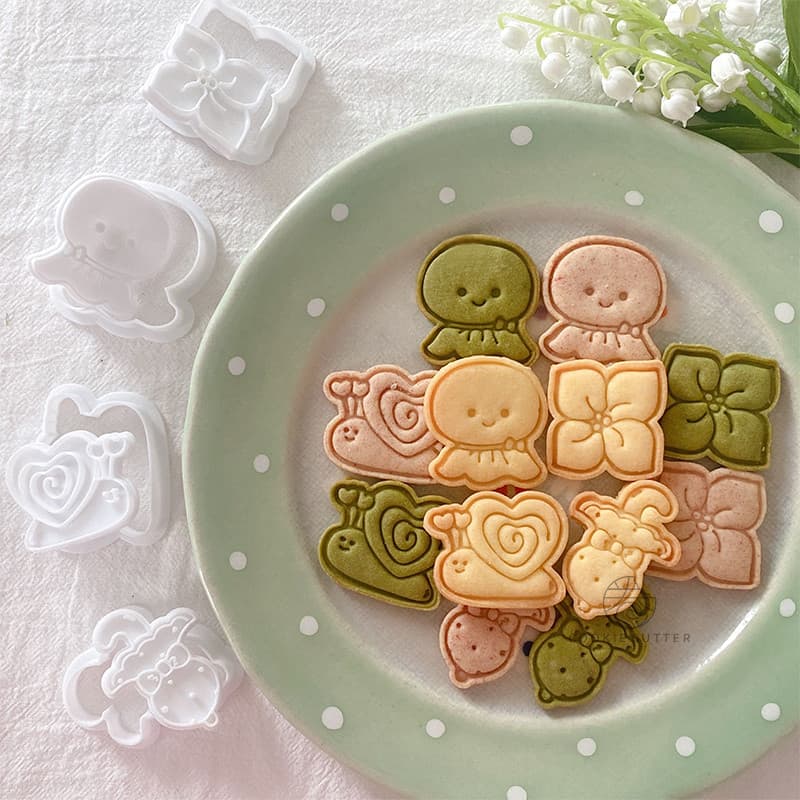 Rolo novo estilo estilo japonês boneca do dia ensolarado conjunto de 4 peças molde biscoito doméstico dos desenhos anima
