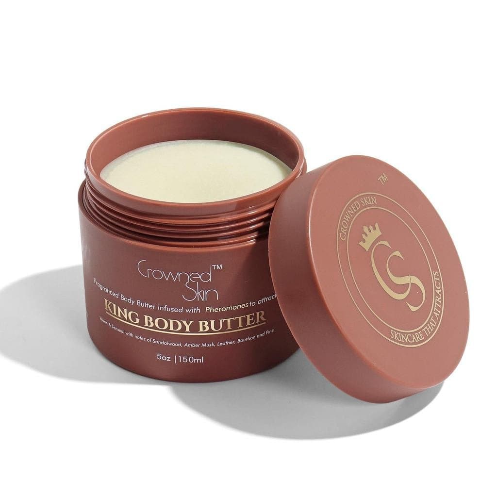 Manteiga Corporal King Cologned |   Aroma Quente e Sensual |   Misturado com Sândalo e Couro |   Enriquecido com Manteig