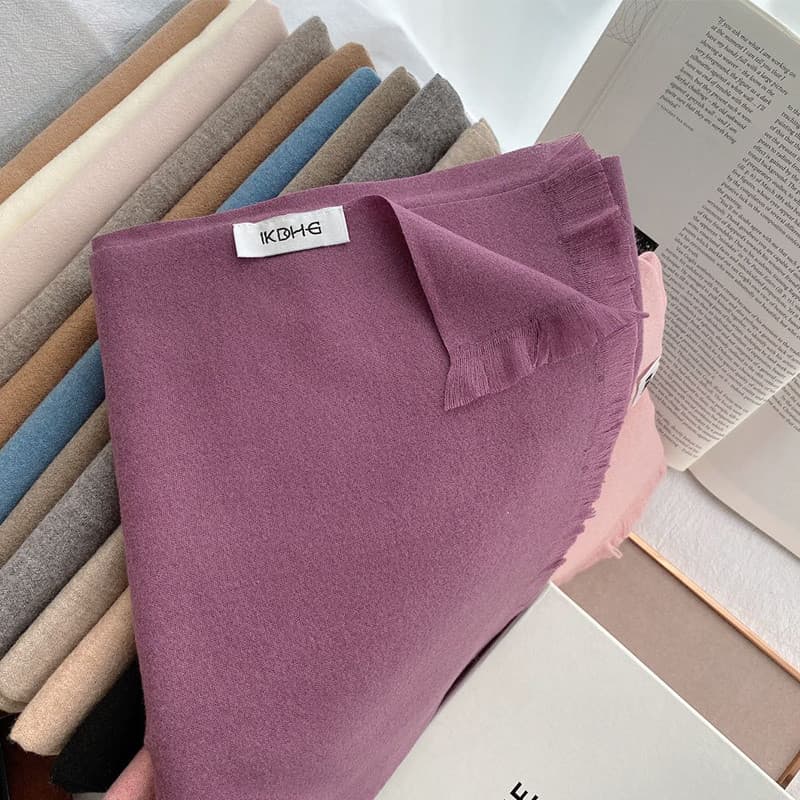 Estilo básico estilo coreano curto bigode Design lenço de cor sólida feminino inverno simples All-Match estilo longo imi