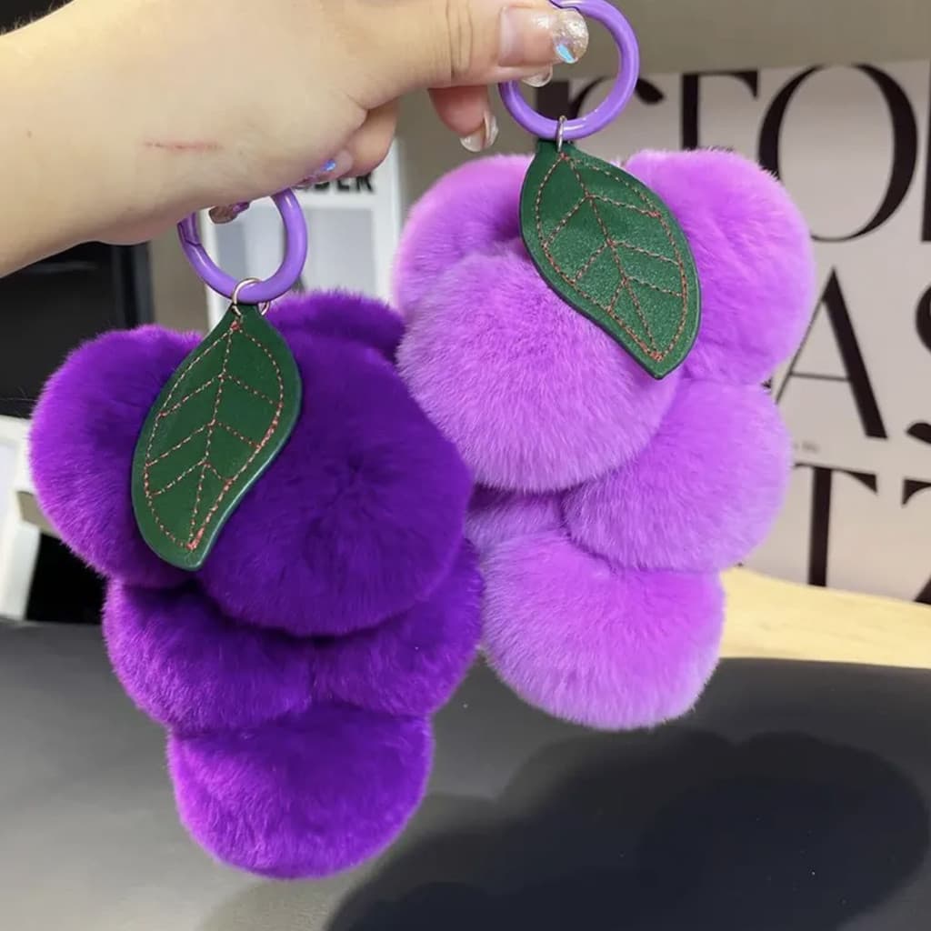 Atacado Real Rex coelho bola de pele uva chaveiro carro de pelúcia chaveiro bonito boneca jóias saco pingente