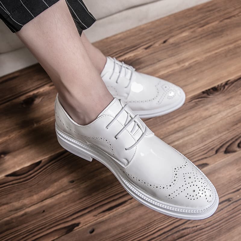 Sapatos de couro de verão masculino Brock britânico Casual branco na moda estilo fino respirável negócios Formal Wear au