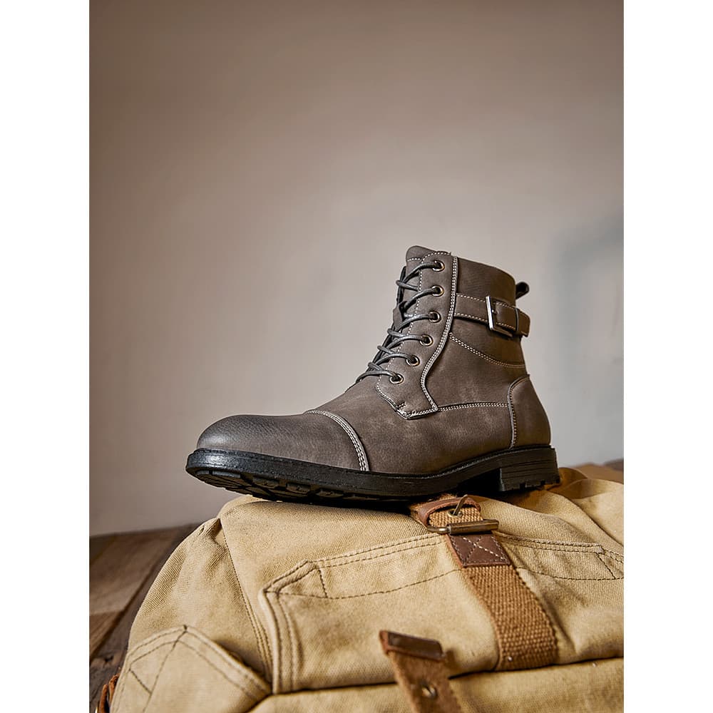 Outono inverno botas gerais 2026 novo estilo britânico masculino Martin botas antiderrapante Retro rendas de alta qualid