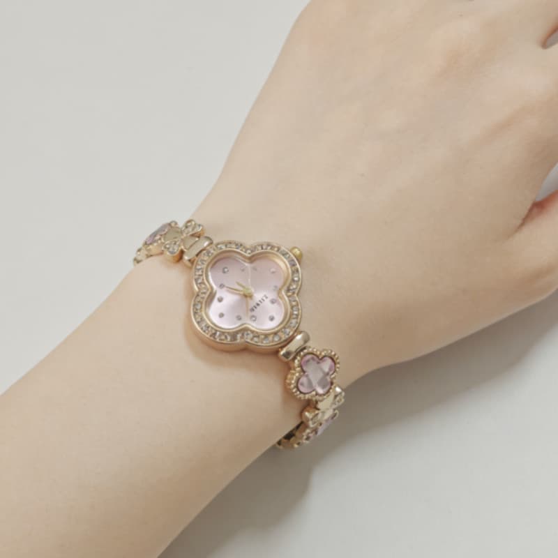 Presente Perfeito para Mulher: Relógio de Pulso Trevo de Quatro Folhas, Strass Brilhante, Design Charmoso e Duradouro