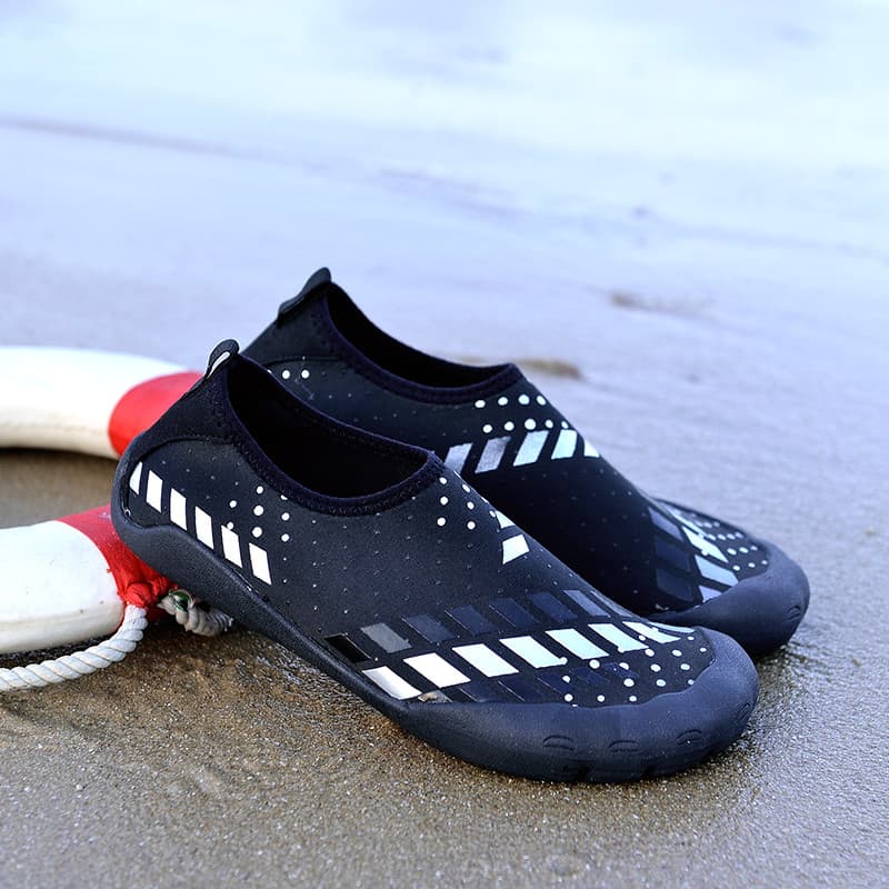 Sapatos de borracha antiderrapantes para homens e mulheres, casais, sapatos de praia respiráveis, Surf no mar