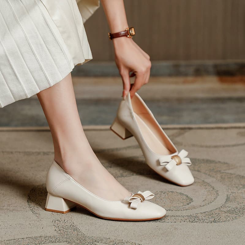 2025 primavera novo estilo dedo do pé quadrado sapatos de salto médio feminino salto grosso salto alto temperamento cour