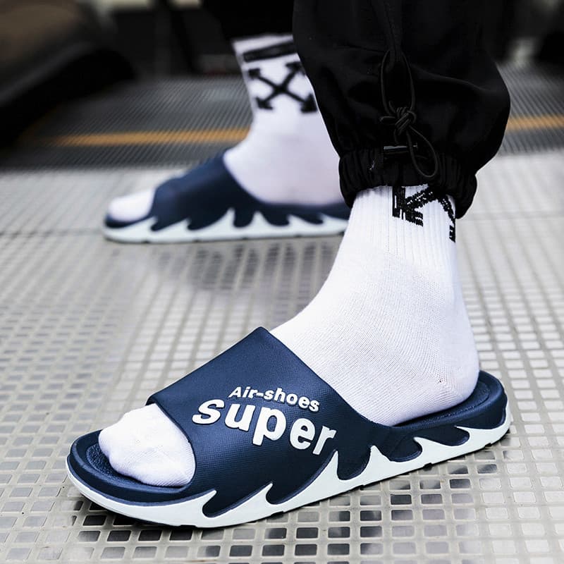 Chinelos masculinos Outing Flip-Flops homens verão ao ar livre Wear único na moda versão coreana ao ar livre casa estuda