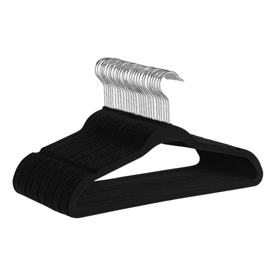 Cabide Veludo Preto Antiderrapante Slim Kit 50 Unidades Com Gancho Giratório