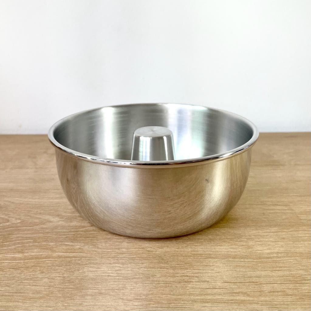 Assadeira Forma De Pudim 16cm em alumínio reforçado e polido Capacidade 800 ml