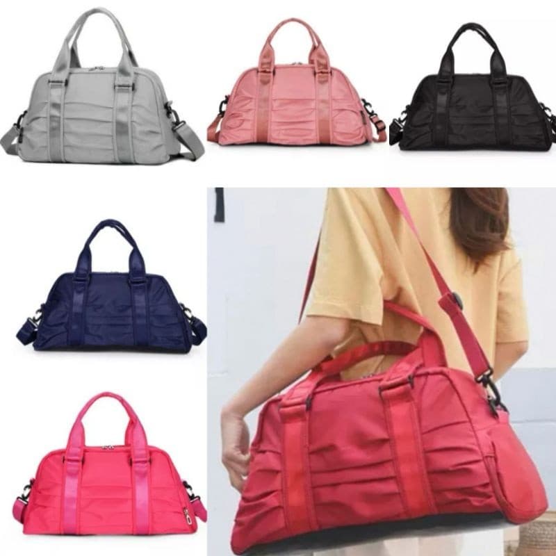 Bolsa Feminina Mala Esportiva Fitness Academia fundo preto