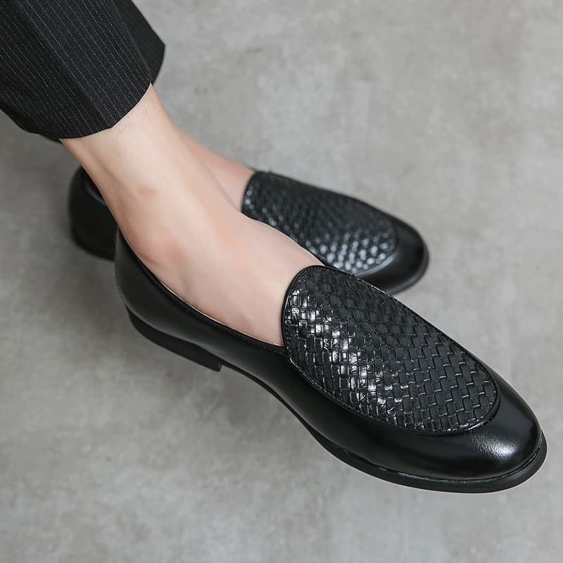 Homens sapatos de couro casuais de sola macia antiderrapante mocassins deslizamento em sapatos preguiçosos homens britân