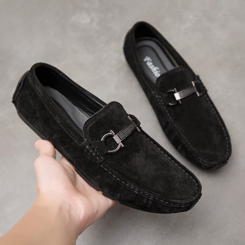 2026 primavera novo estilo ervilhas sapatos masculinos versão coreana All-Match sapatos de couro tendência de verão brit