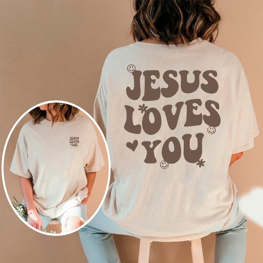 Camiseta Feminina Oversized ou T-shirt Estampa Gospel "Jesus Te Ama" Moda Cristã Lançamento Promoção