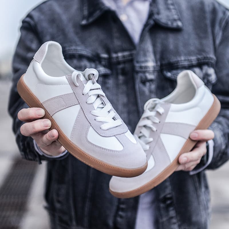 Respirável Retro alemão sapatos de treinamento das mulheres dos homens couro genuíno All-Match sapatos brancos casal sap