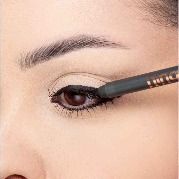 Lápis Delineador Para Olhos Carbon Black Nina Make Up ORIGINAL