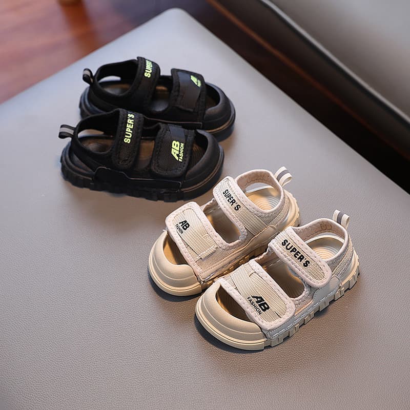 Sandálias Baotou de dedo do pé das crianças verão novo estilo meninos sapatos de praia meninas sapatos de sola macia ant
