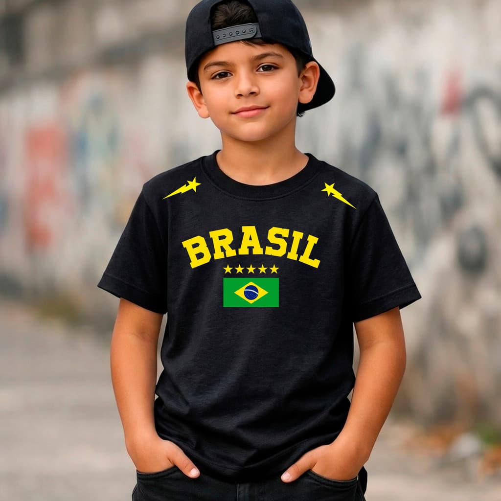 Camiseta Menino 100% Algodão Preta Estampa Bandeira do Brasil Copa Futebol Hexa Unissex Trend Tendencia