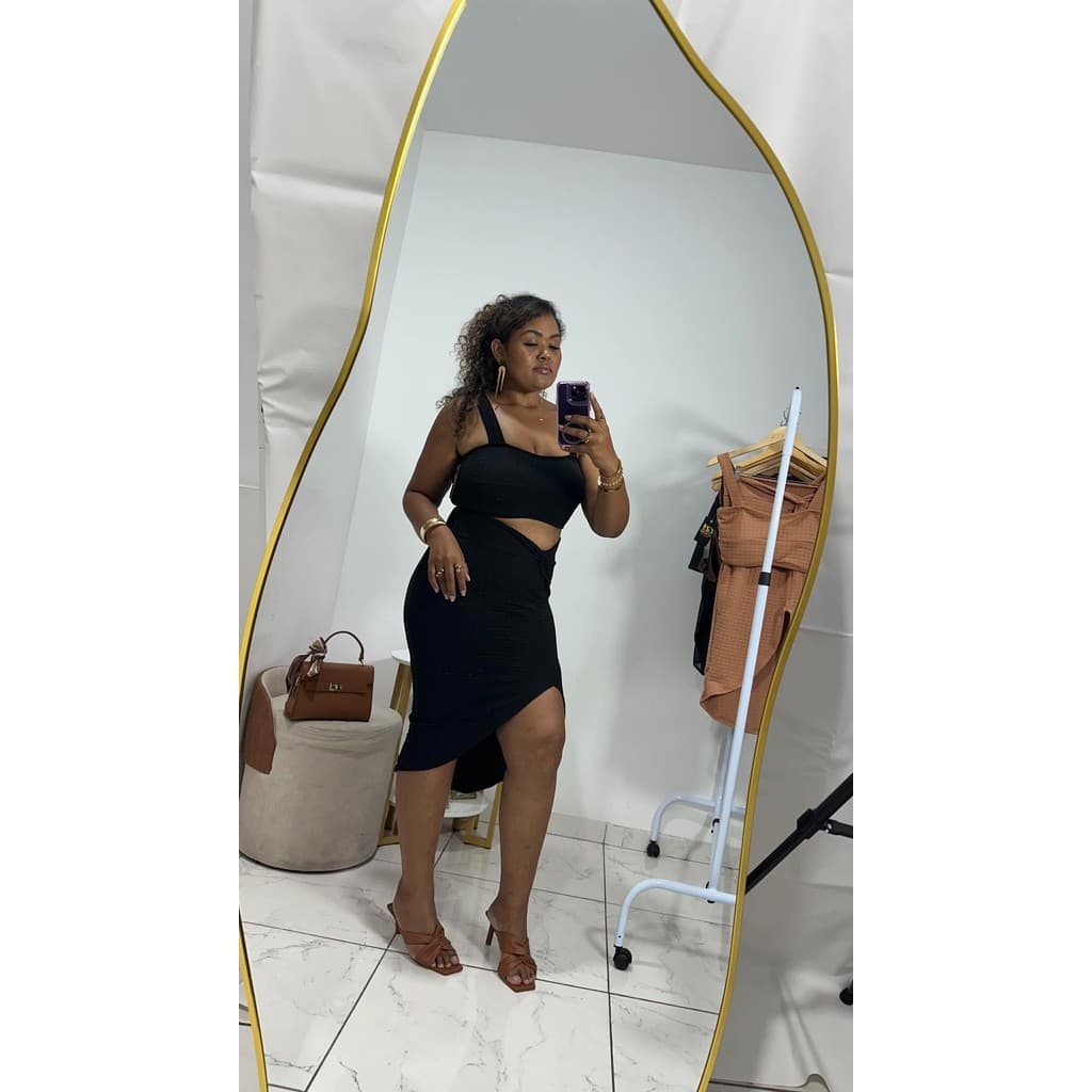 Look Elegante Plus Size Saia Midi E Top Tendência Promoção