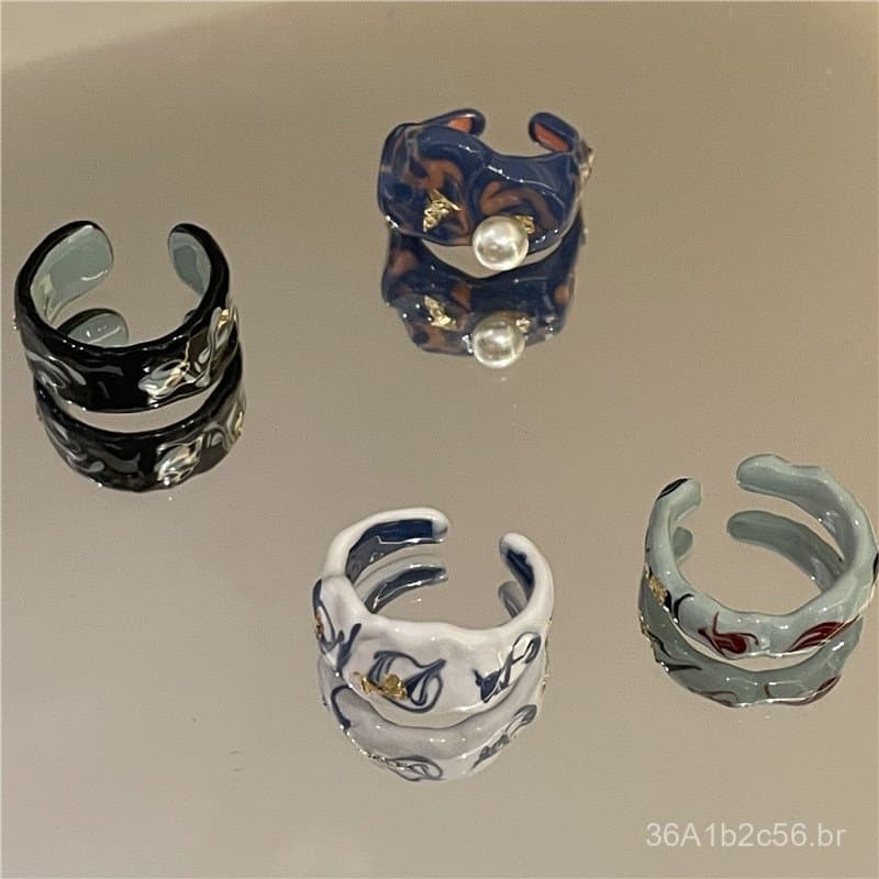 Novo anel de Dongdaemun, Coreia do Sul: Anel aberto ajustável com esmalte selado em folha de ouro e efeito de gotejament