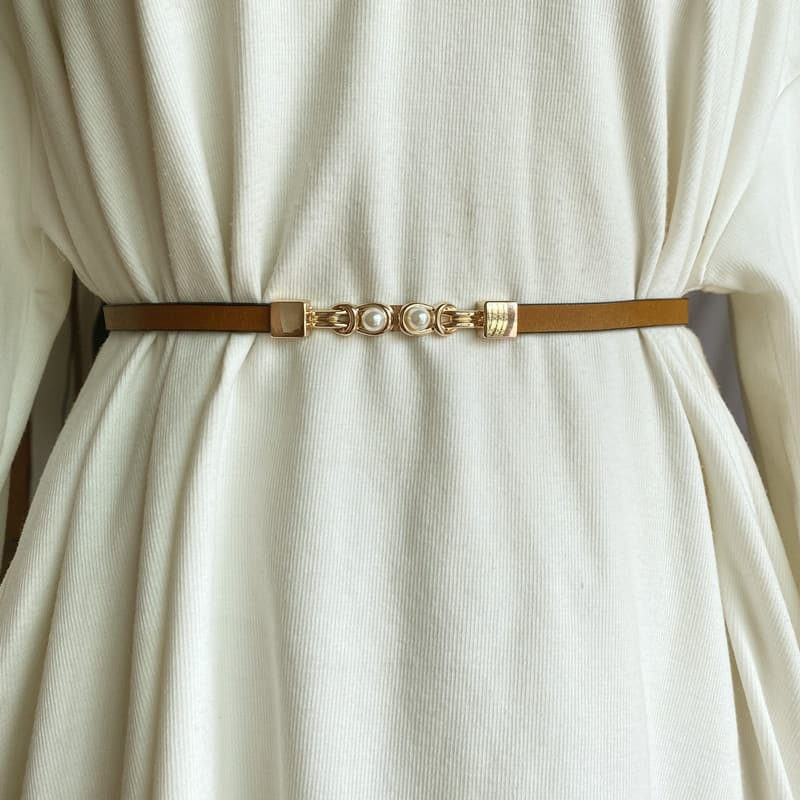 Cinto fino de couro feminino decoração de verão pérola cintura estreita moda cinto de couro genuíno preto acessórios na