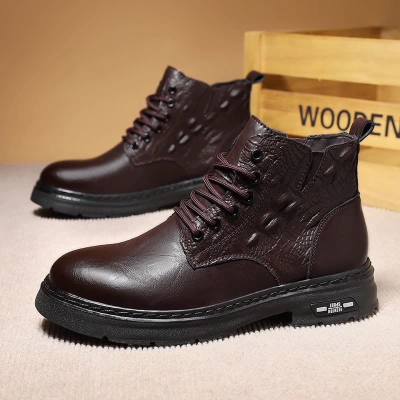 Sapatos de couro de dedo grande de alta qualidade Martin botas masculinas 2025 novo estilo outono inverno estilo britâni