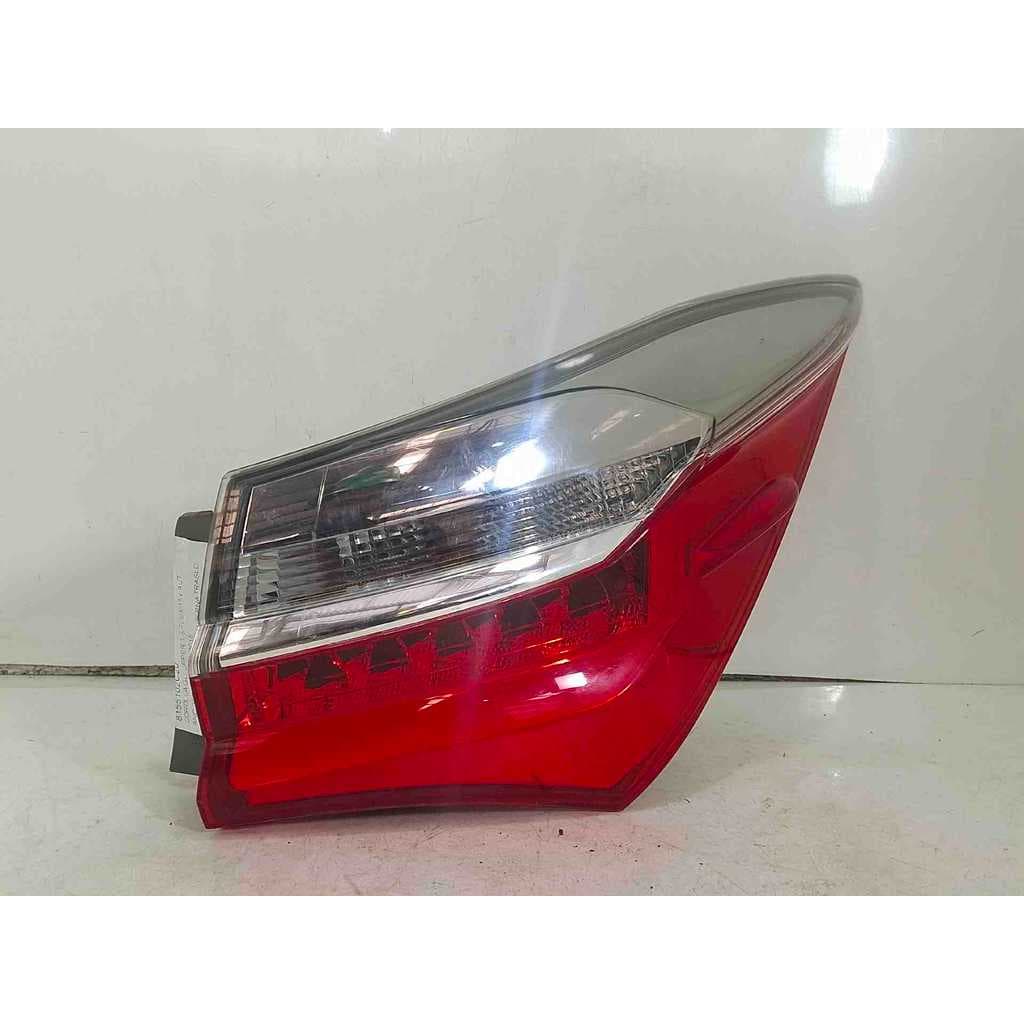 LANTERNA DIREITA TOYOTA COROLLA 1.8 2018