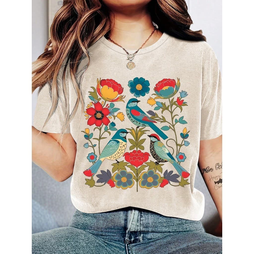 Camiseta Feminina Casual Confortável Fofa Camisa Estilosa Com Estampa Vintage de Flores e Pássaros