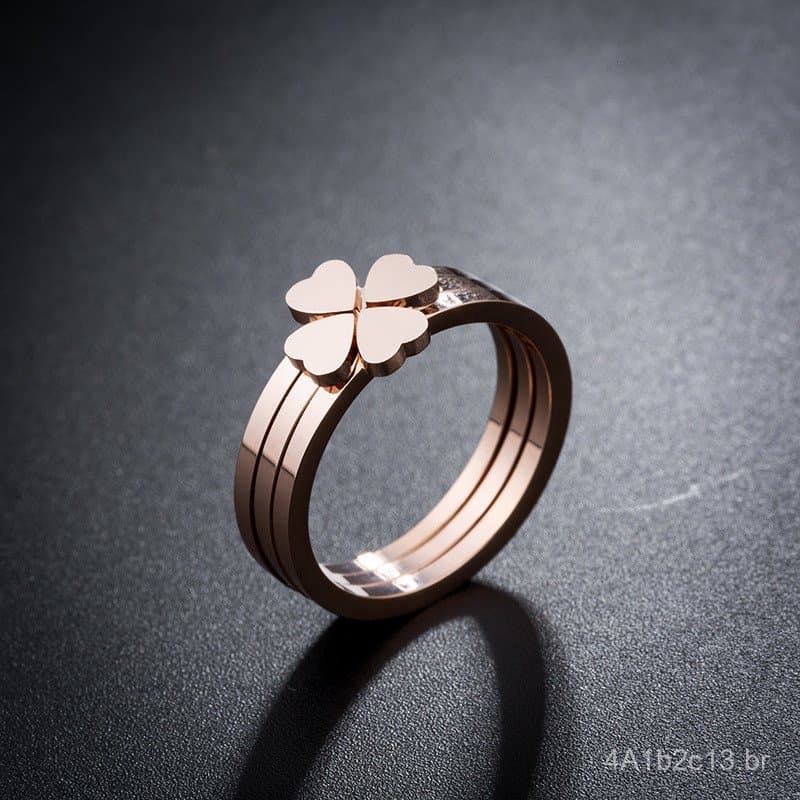 Novo anel de aço de titânio em ouro rosa de três peças, anel de casal simples em formato de coração de três camadas com