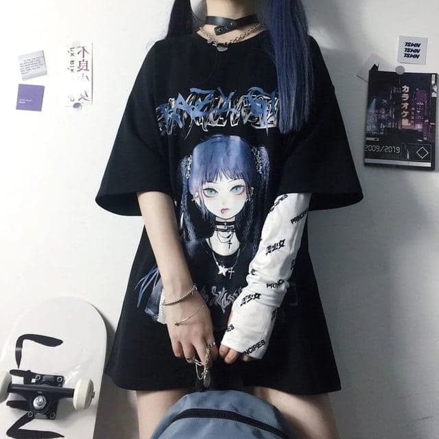 Camiseta Feminina Estampa Gótica Anime Larga Confortável Estilosa Moderna Moda Casual