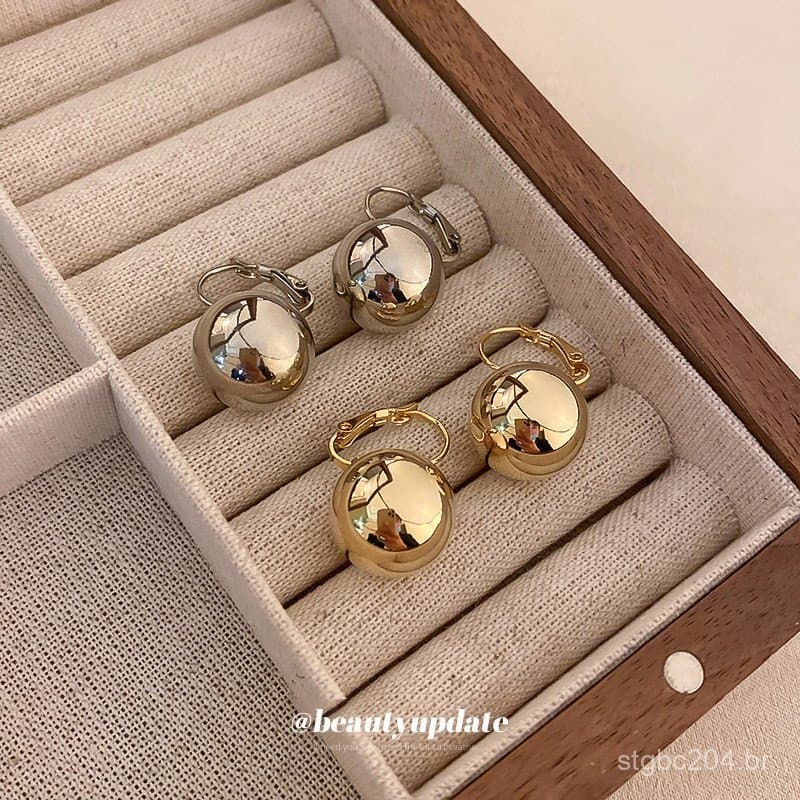 Brincos minimalistas de metal com contas redondas, design de moda coreana de Dongdaemun, brincos femininos de estilo sim