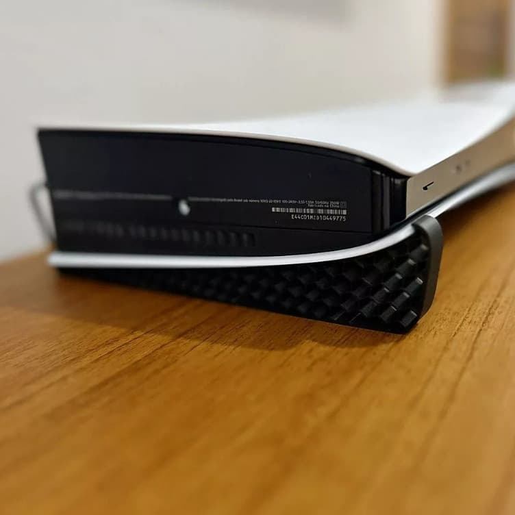 Suporte Horizontal para PS5 Slim Digital – Formato Bolha em PLA Premium, Estável e Seguro